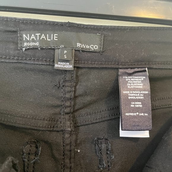 RW&CO. Black Jeggings - Picture 8 of 8